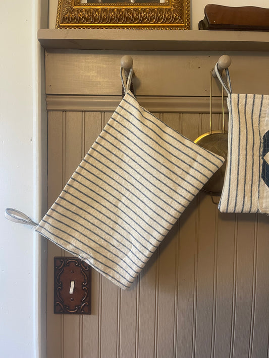Antique Quilt Block Hanging Bag 1